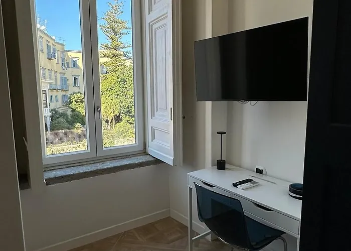 Centrantico - S Martino View * Naples