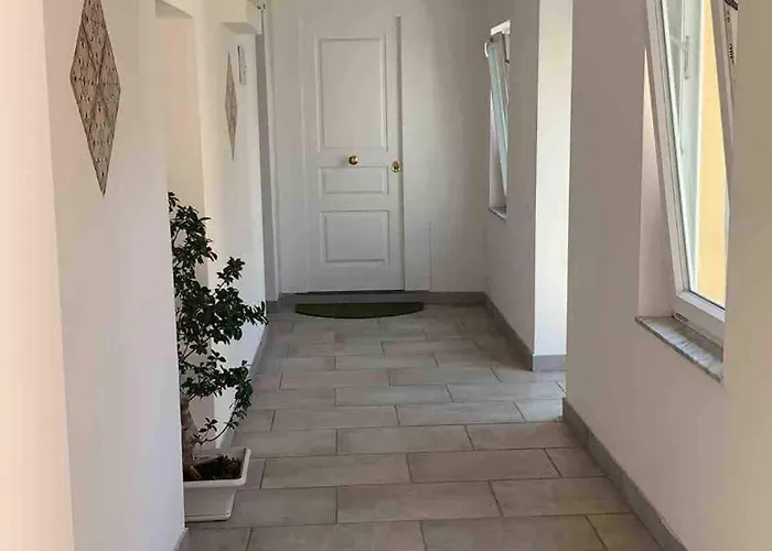 Centrantico - S Martino View Апартаменты *