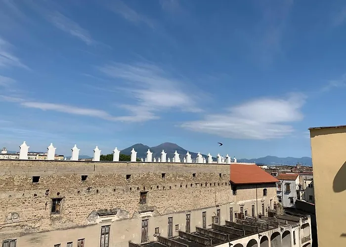 Centrantico - S Martino View Апартаменты Неаполь